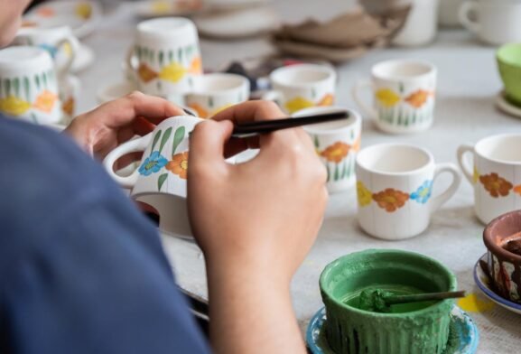 Blog-2-sello-carmelitano-ceramica-de-el-carmen-de-viboral-denjominacion-de-origen-experiencia-de-ceramica